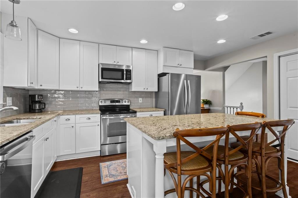 2872 Suffolk Court