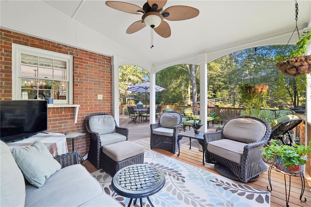 575 Fourth Fairway Drive