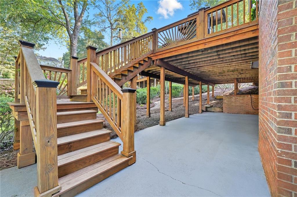 575 Fourth Fairway Drive