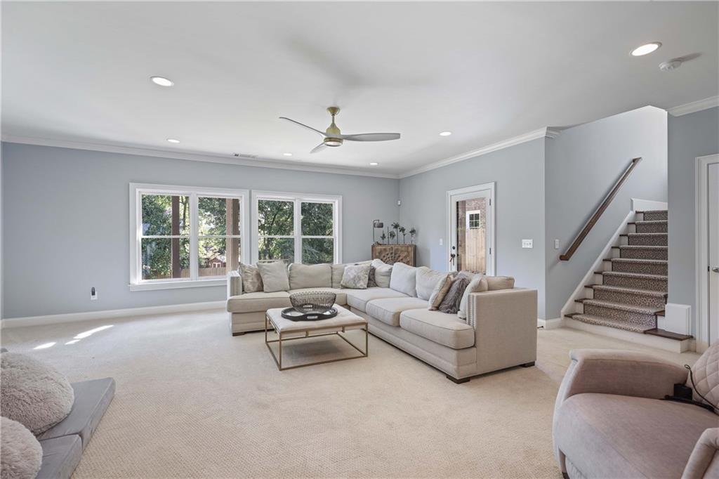 1365 Fernwood Circle NE