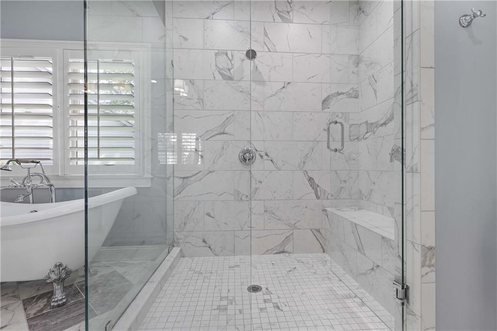 1365 Fernwood Circle NE