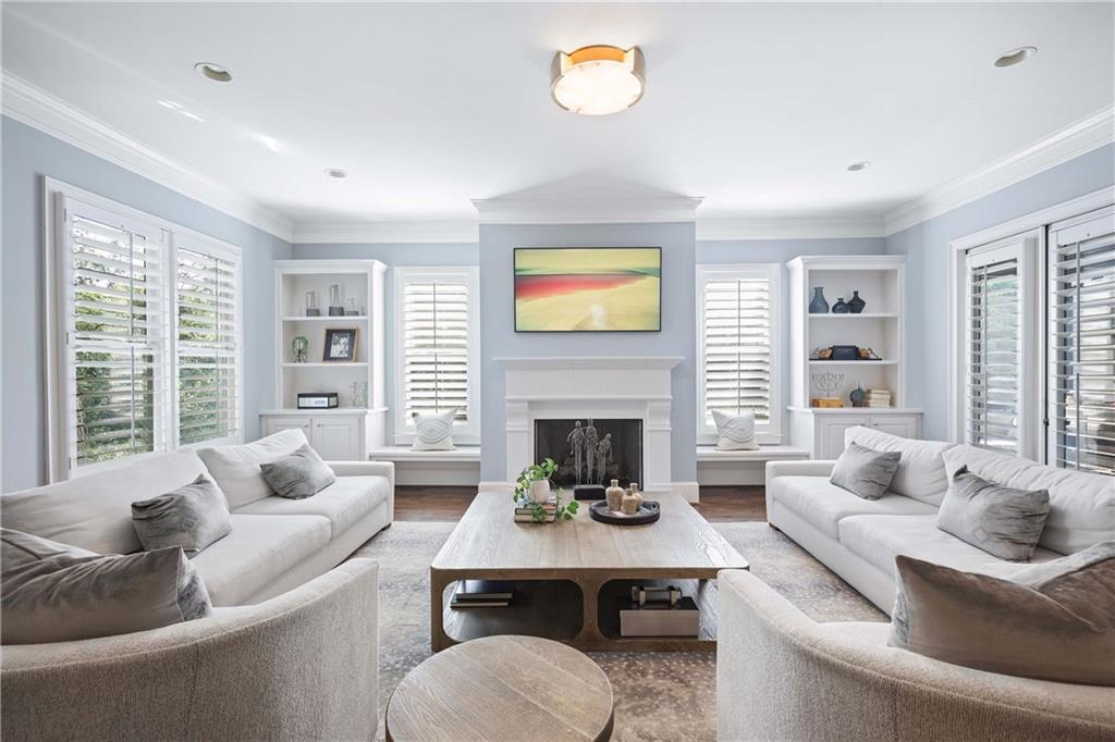 1365 Fernwood Circle NE