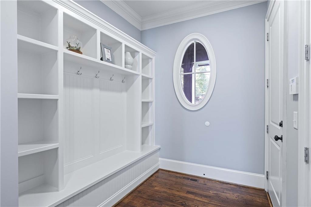 1365 Fernwood Circle NE