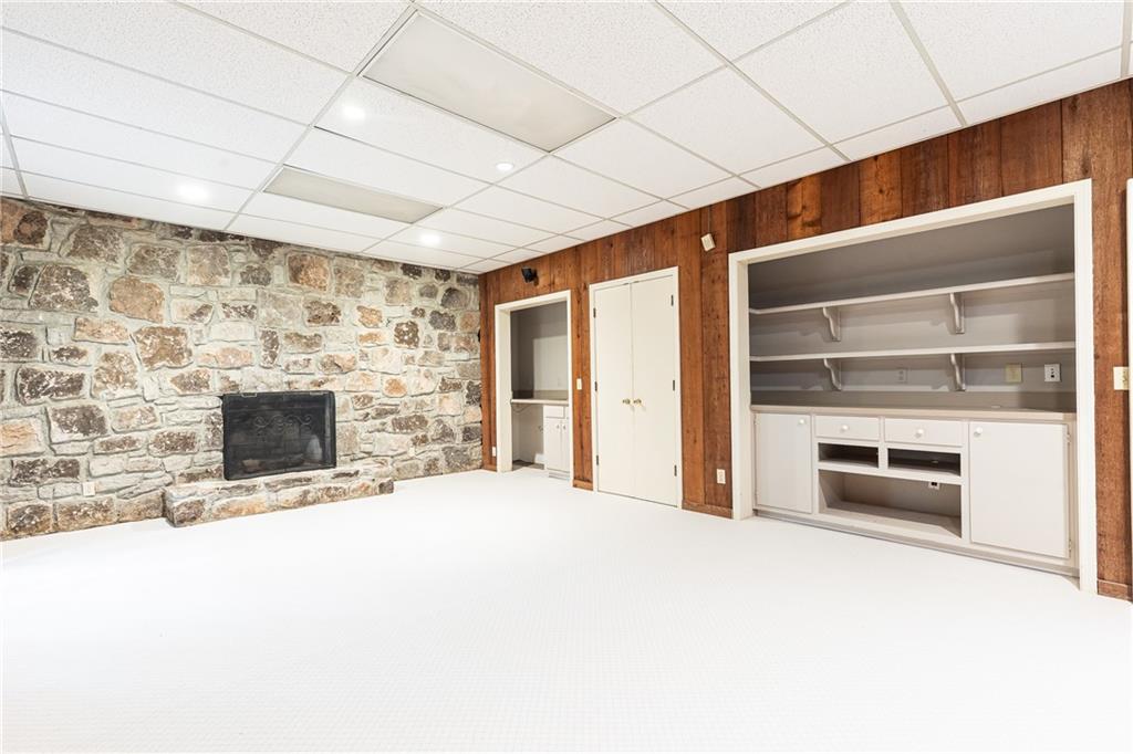170 W Paces Ferry Road NW