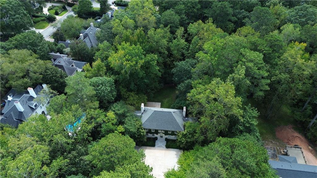 170 W Paces Ferry Road NW