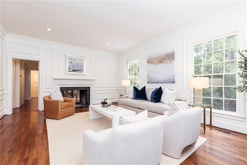 170 W Paces Ferry Road NW