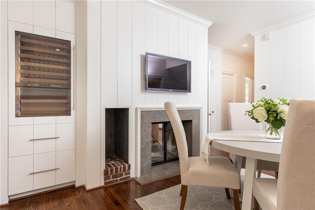 170 W Paces Ferry Road NW