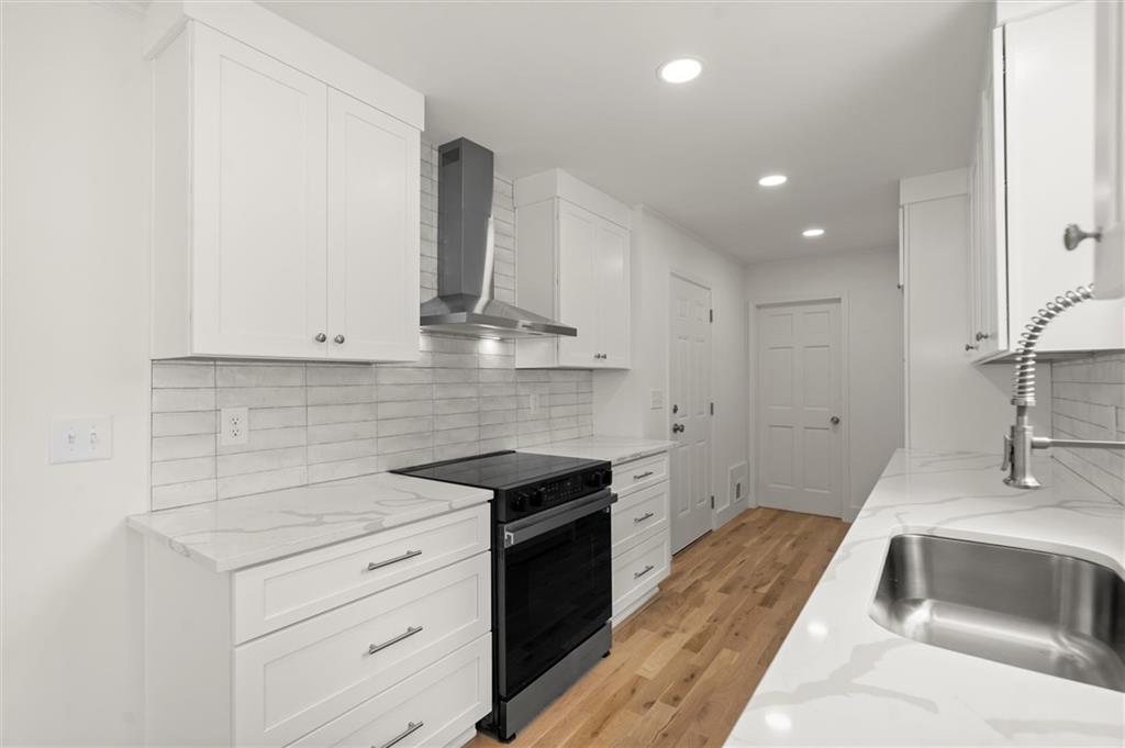 3070 Branford Court NE