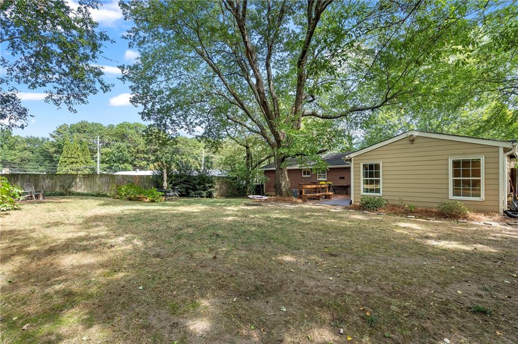 2870 Strathmoor Road SE