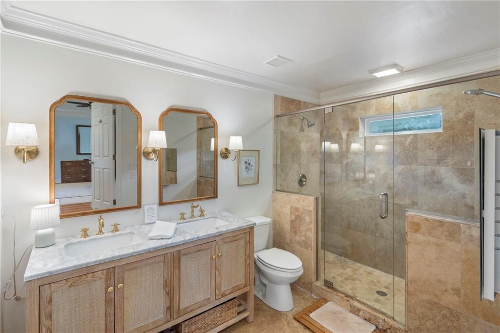 2870 Strathmoor Road SE