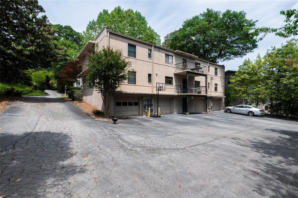 106 Ardmore Place NW Unit 3