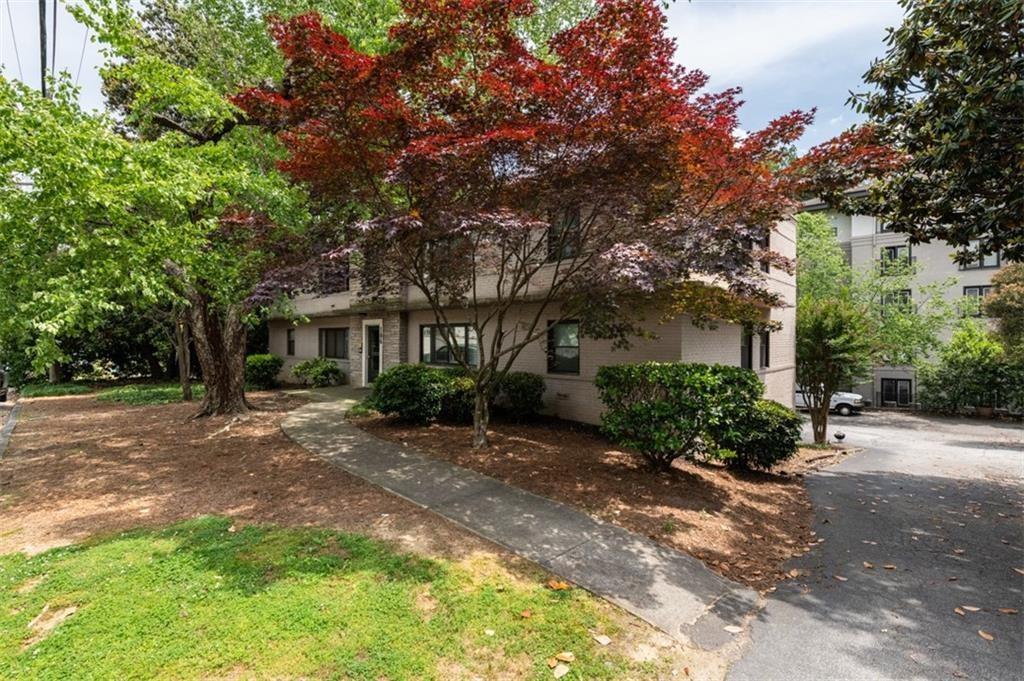 106 Ardmore Place NW Unit 3