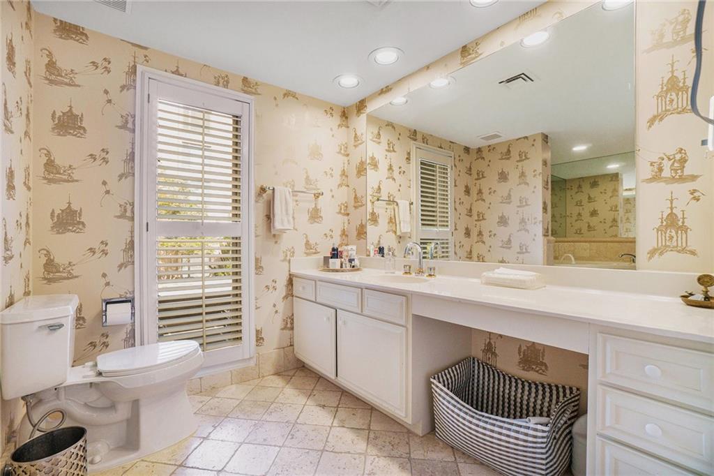 2769 Peachtree Road NE Unit 6
