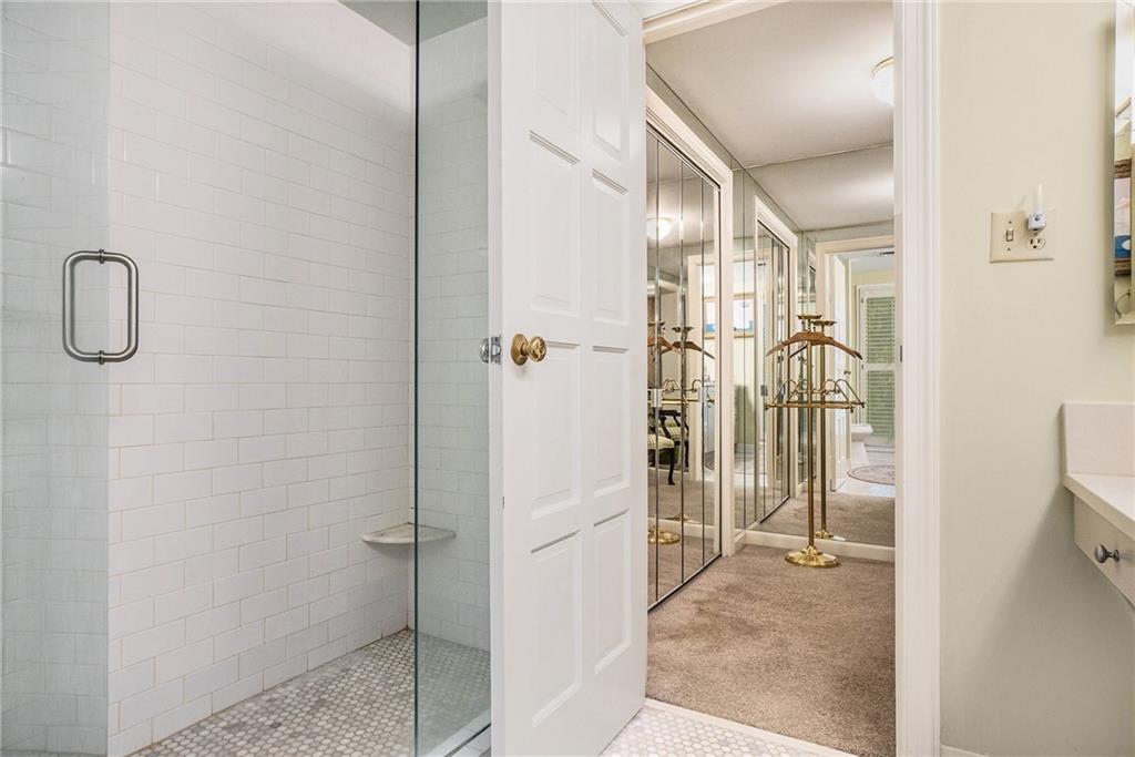 2769 Peachtree Road NE Unit 6