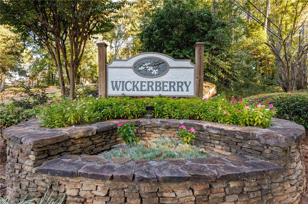 525 Wickerberry Lane