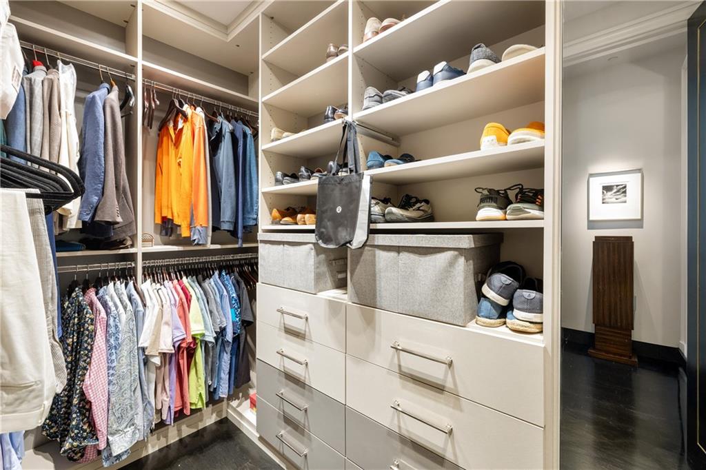 2660 Peachtree Road NW Unit 4H