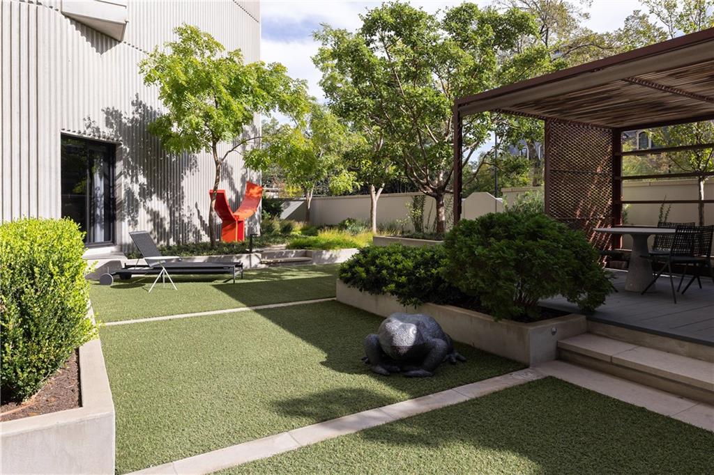 2660 Peachtree Road NW Unit 4H