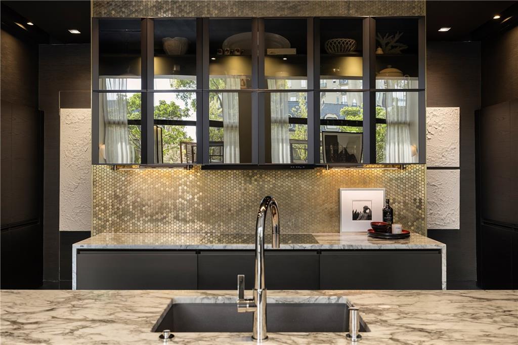 2660 Peachtree Road NW Unit 4H