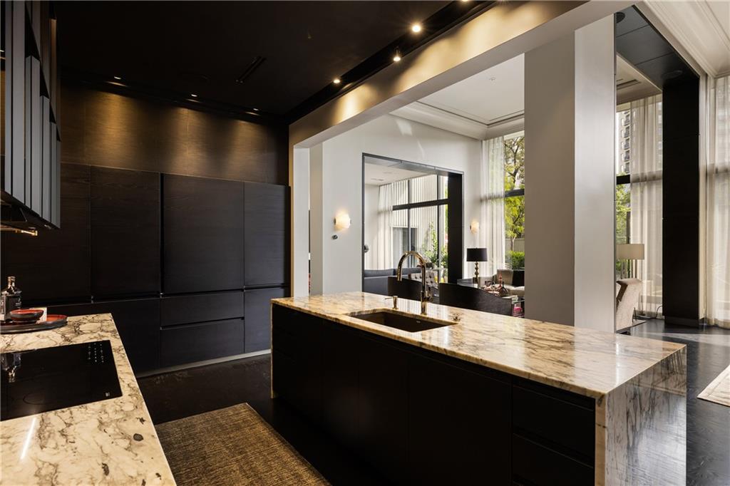 2660 Peachtree Road NW Unit 4H