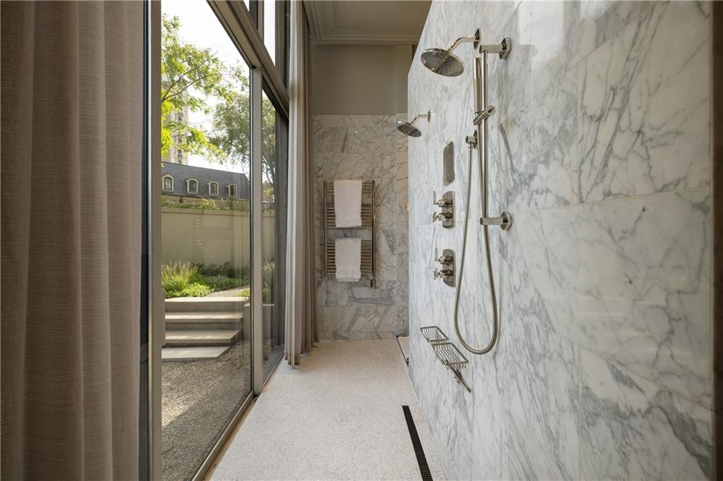 2660 Peachtree Road NW Unit 4H