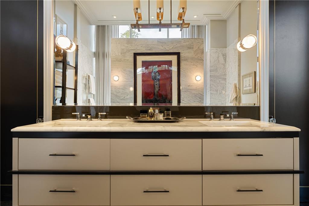 2660 Peachtree Road NW Unit 4H