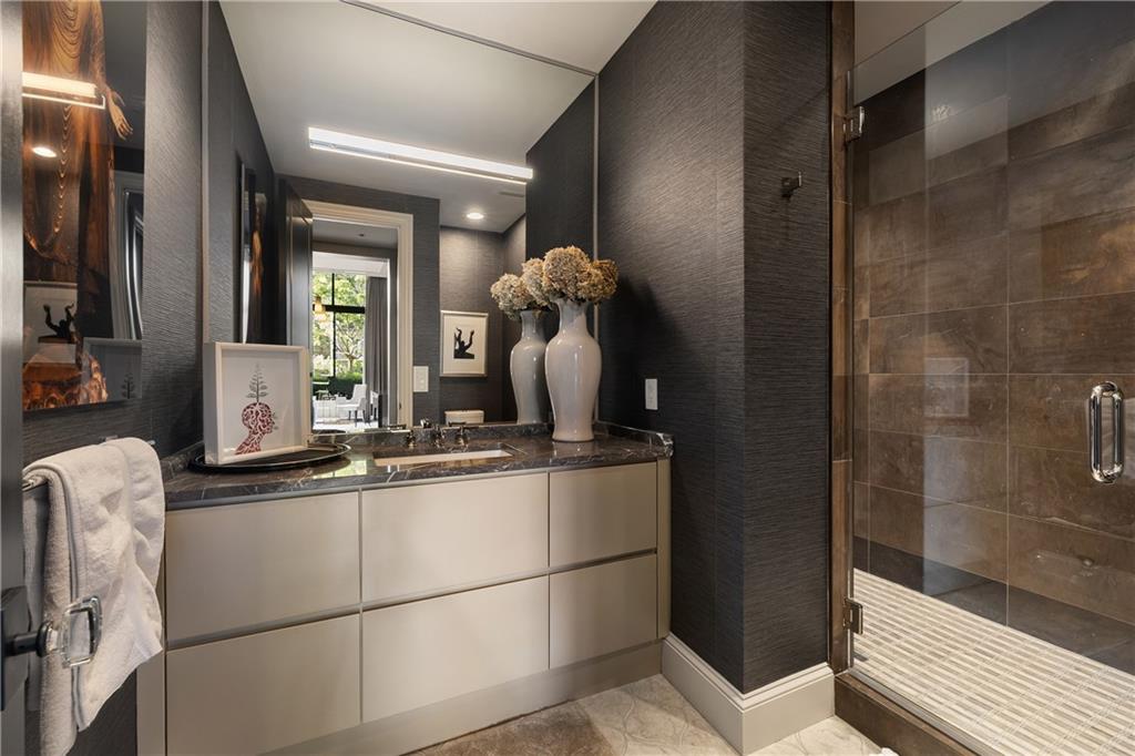 2660 Peachtree Road NW Unit 4H