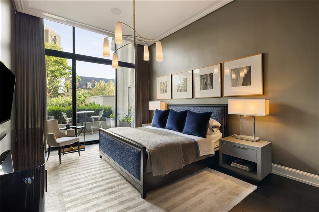 2660 Peachtree Road NW Unit 4H