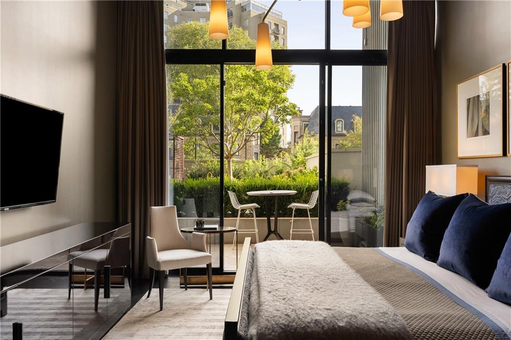 2660 Peachtree Road NW Unit 4H