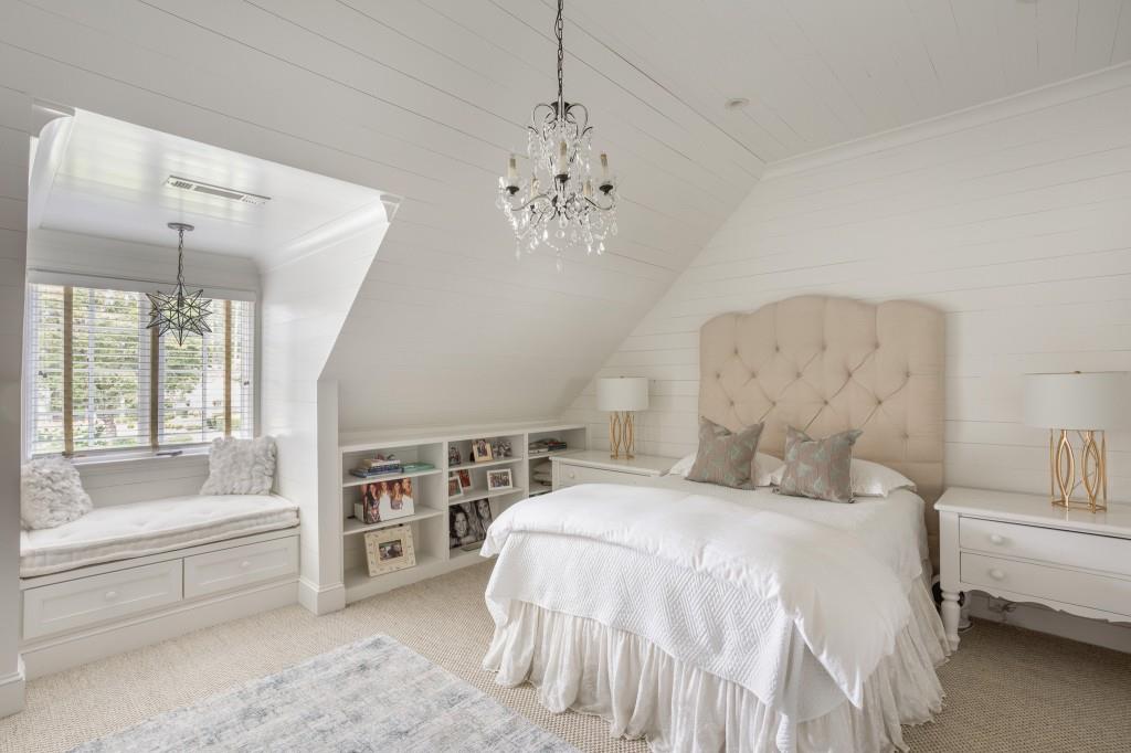 3741 Dumbarton Road NW