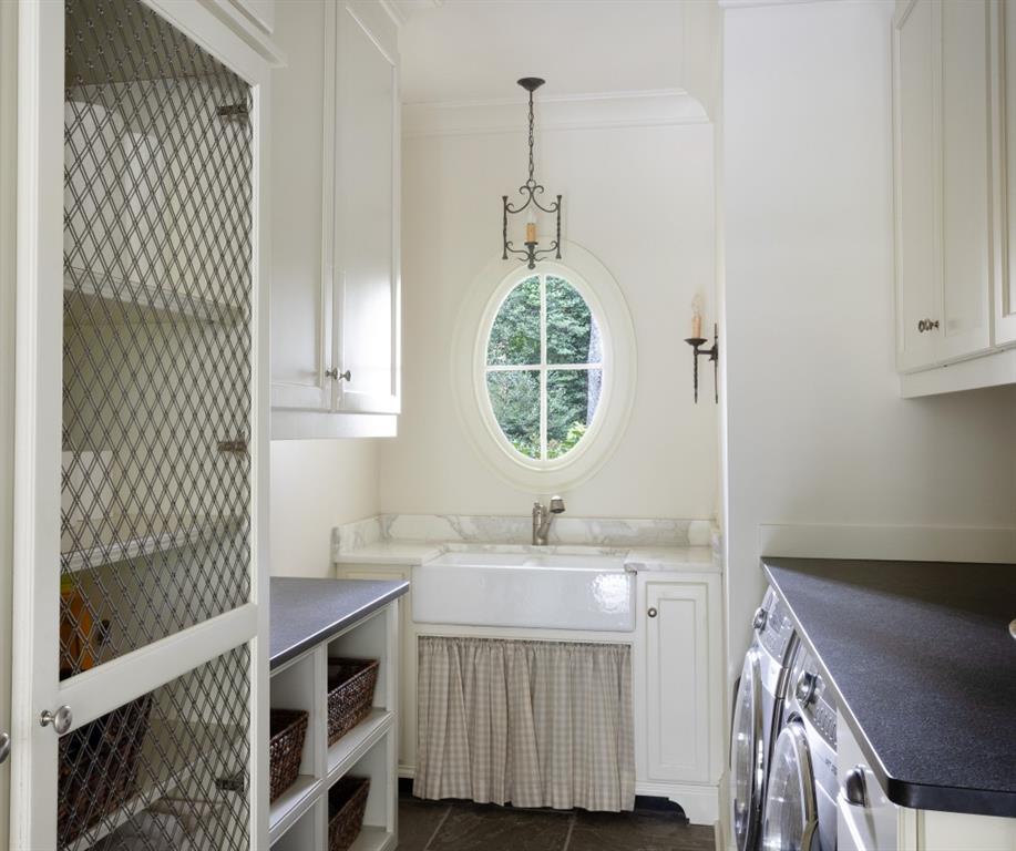 3741 Dumbarton Road NW