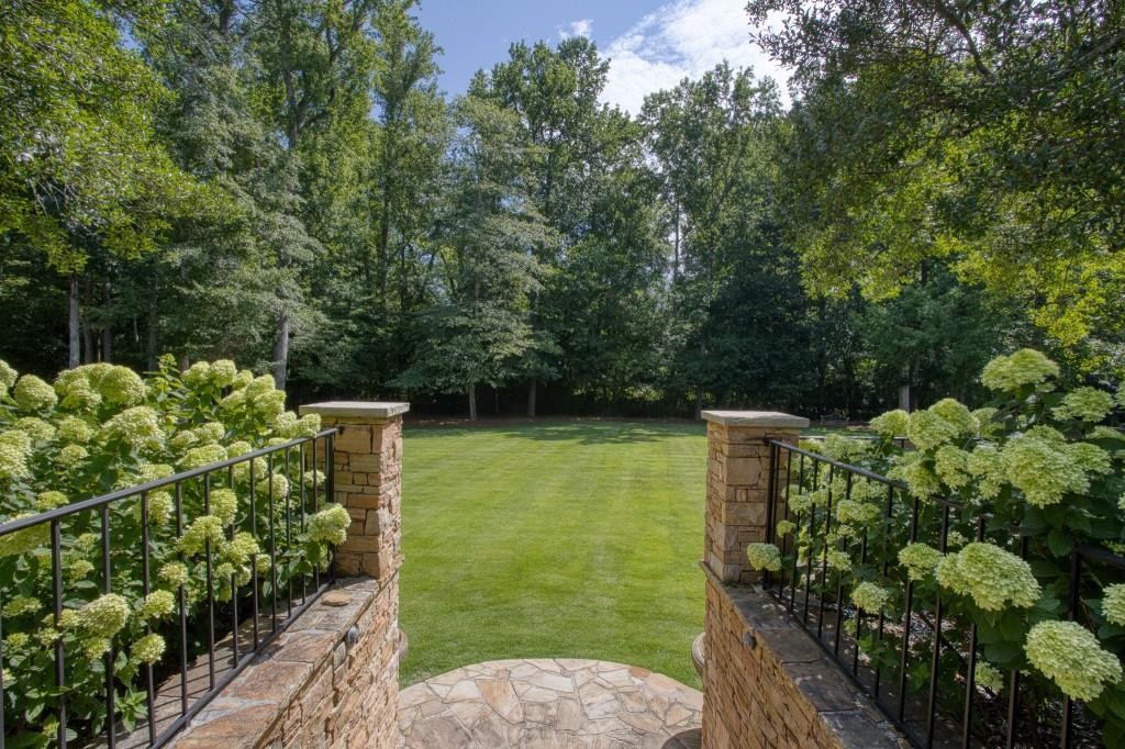 3741 Dumbarton Road NW