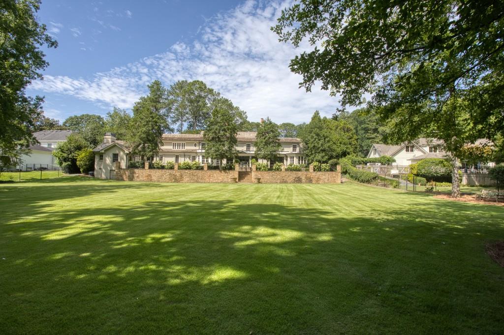 3741 Dumbarton Road NW