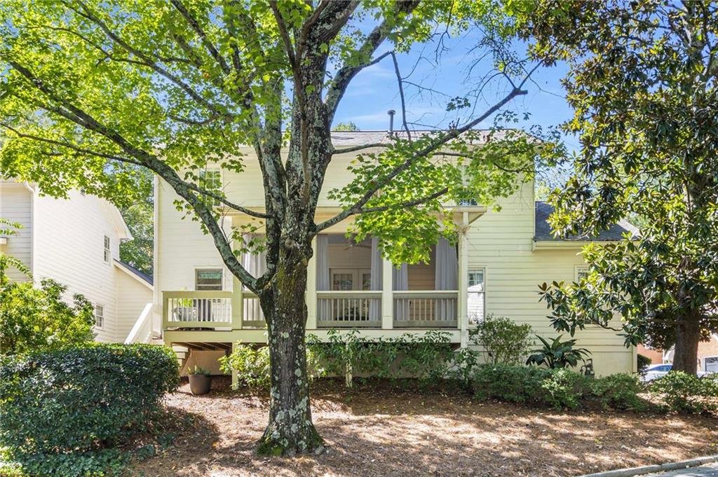 11 Pointe Terrace SE