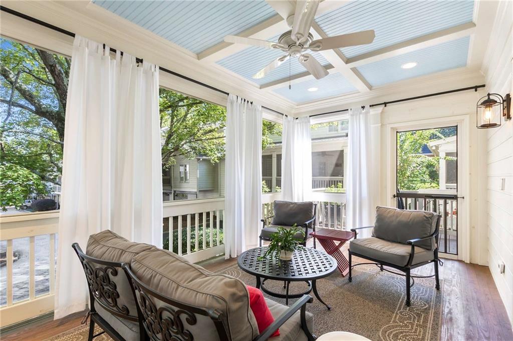 11 Pointe Terrace SE