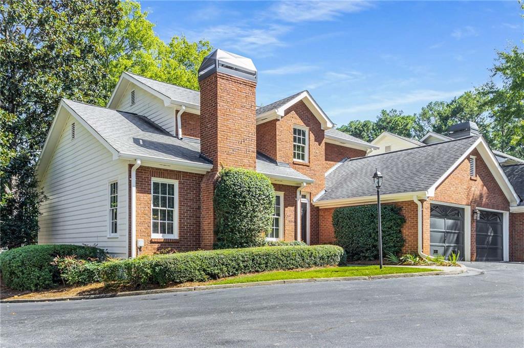 11 Pointe Terrace SE