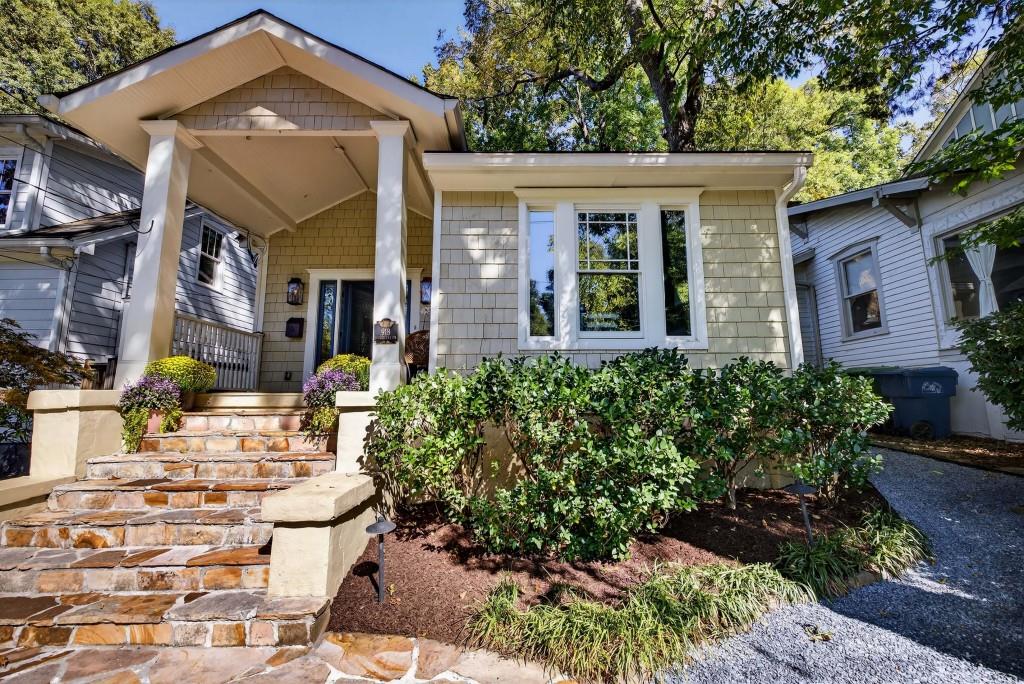 918 Highland View NE