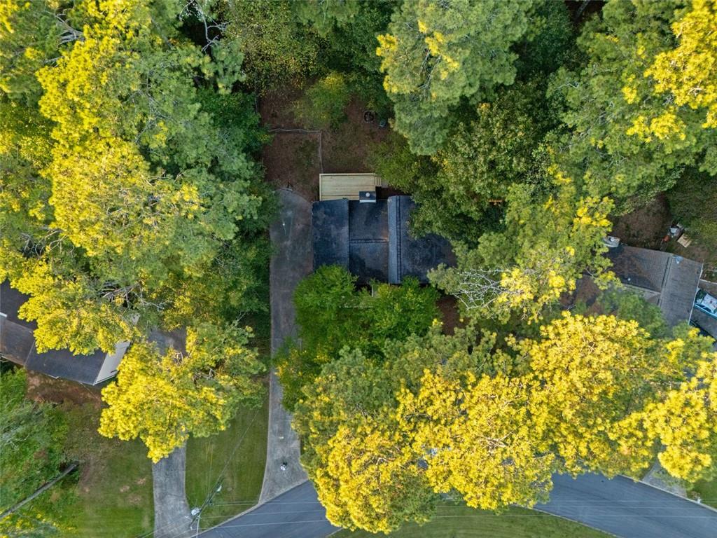 163 Castleair Court NE