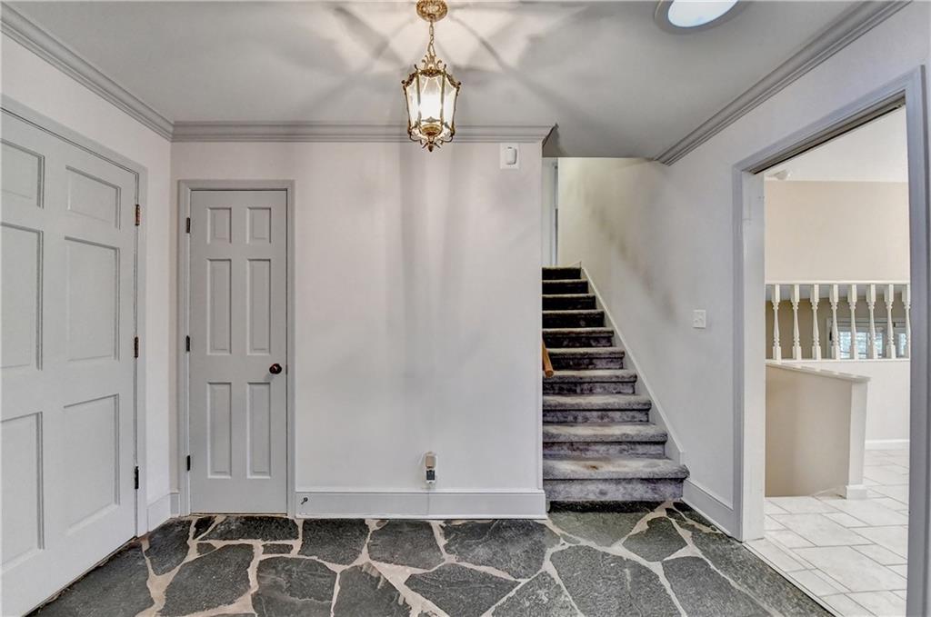 1330 Hampton Hall Drive NE