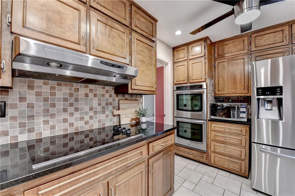 1330 Hampton Hall Drive NE