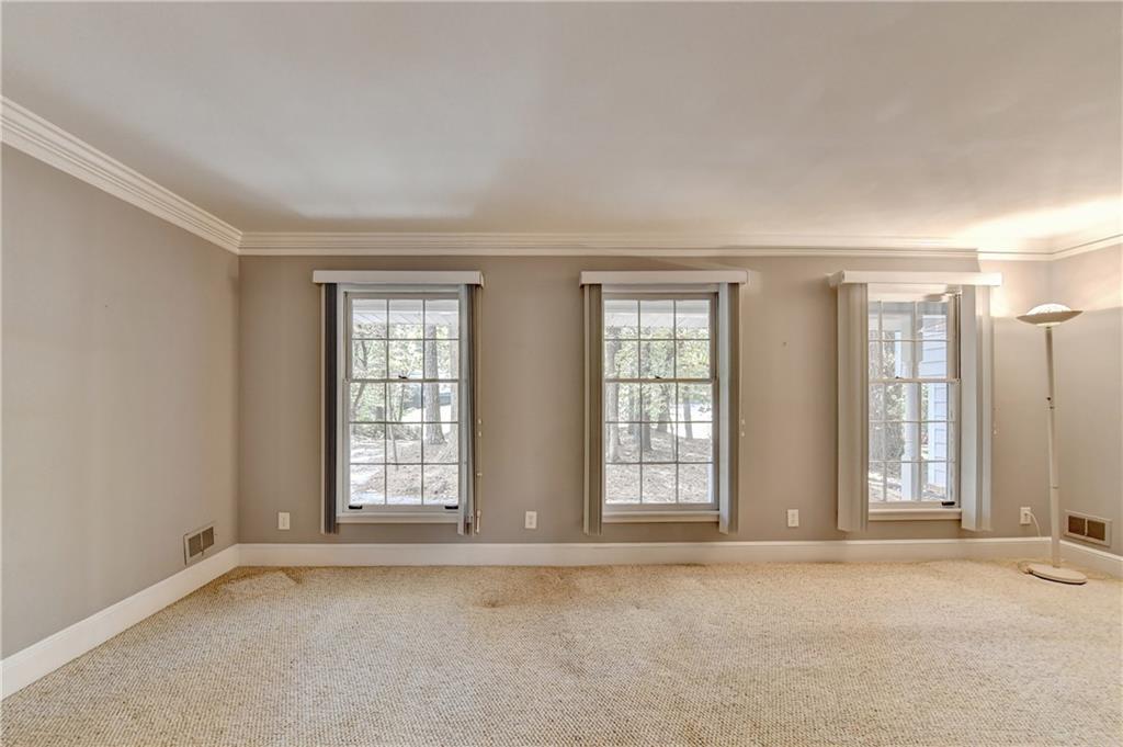 1330 Hampton Hall Drive NE