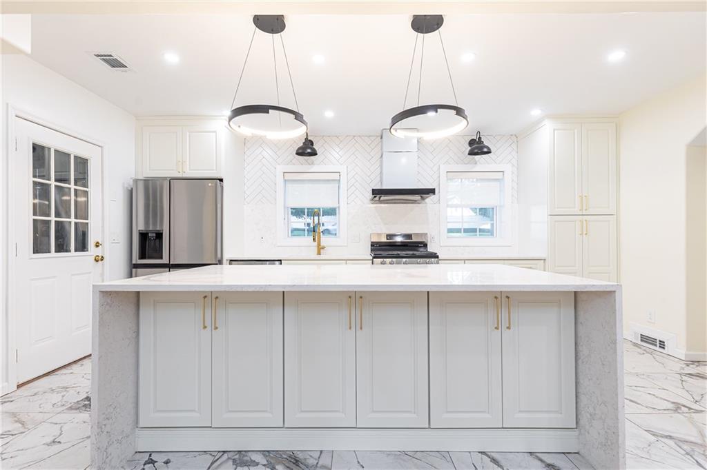 200 W Paces Ferry Road NW