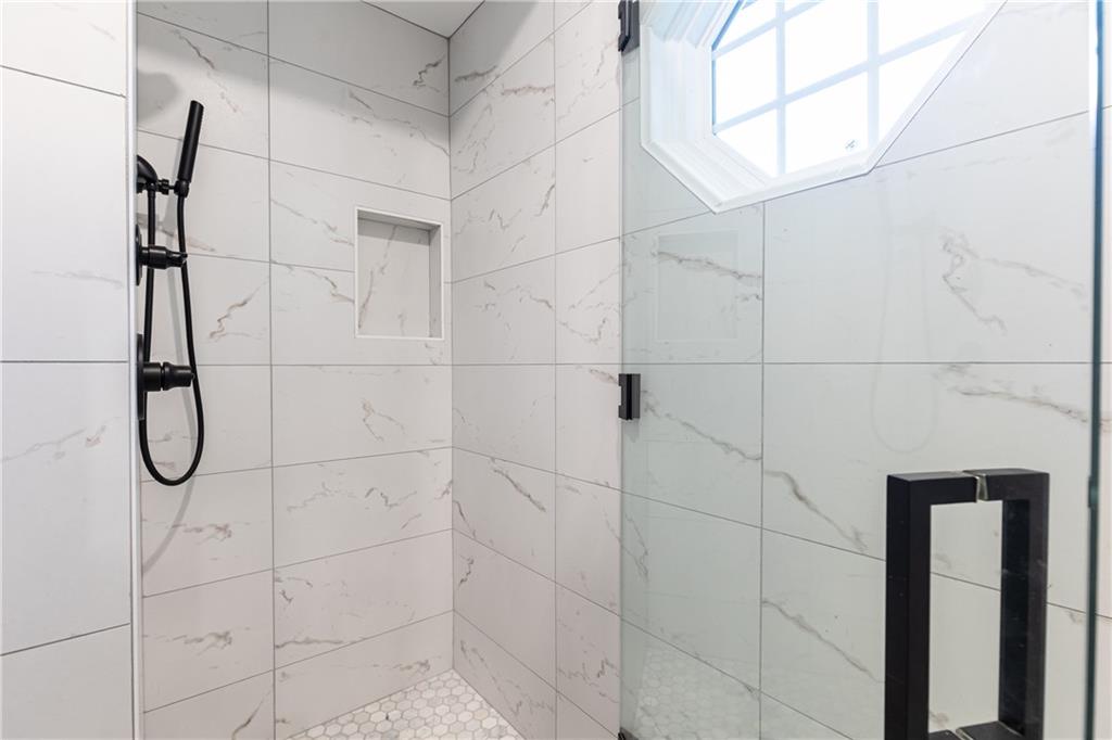 200 W Paces Ferry Road NW