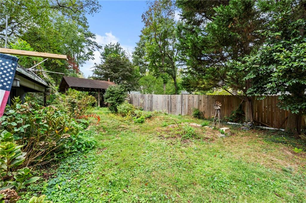 3320 W Shadowlawn Avenue NE