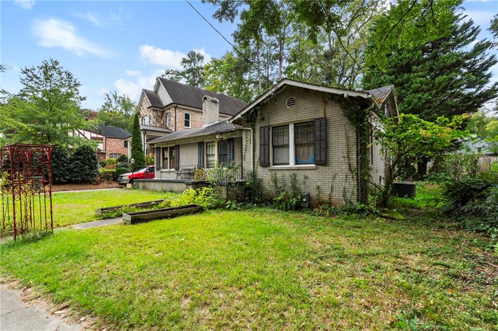 3320 W Shadowlawn Avenue NE