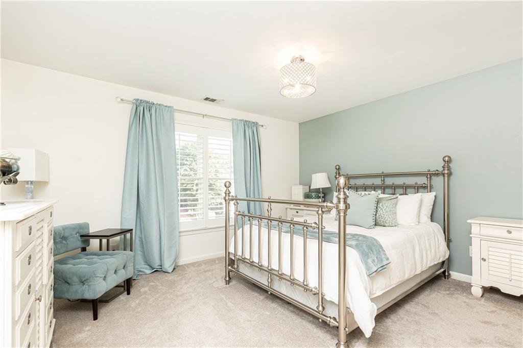 1706 Durley Down Court SE