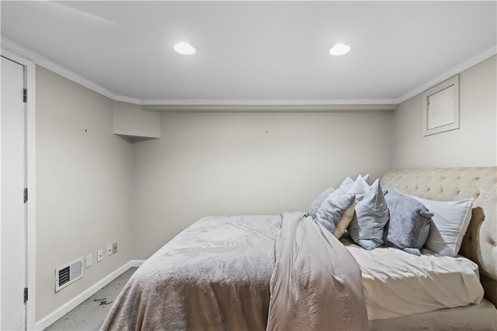 255 Black Water Cove