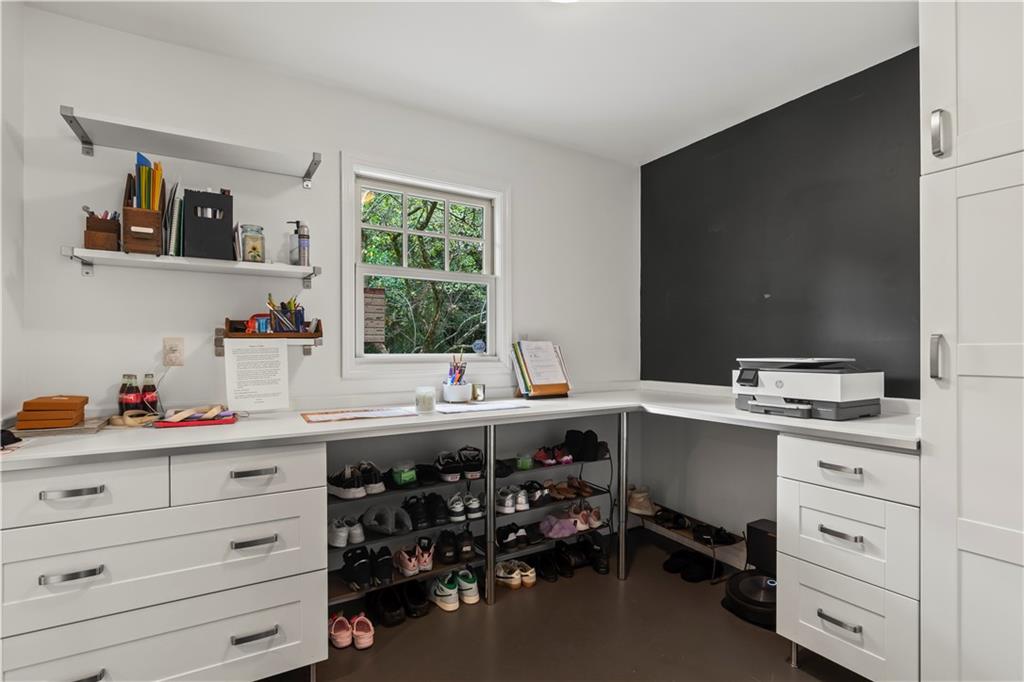 255 Black Water Cove