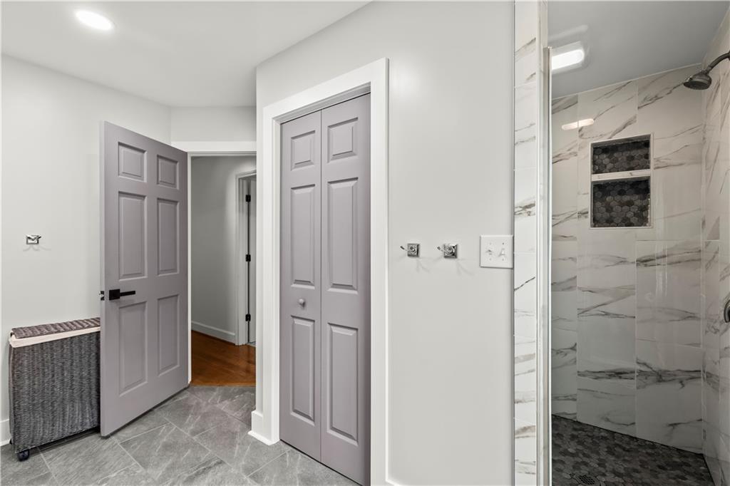 255 Black Water Cove