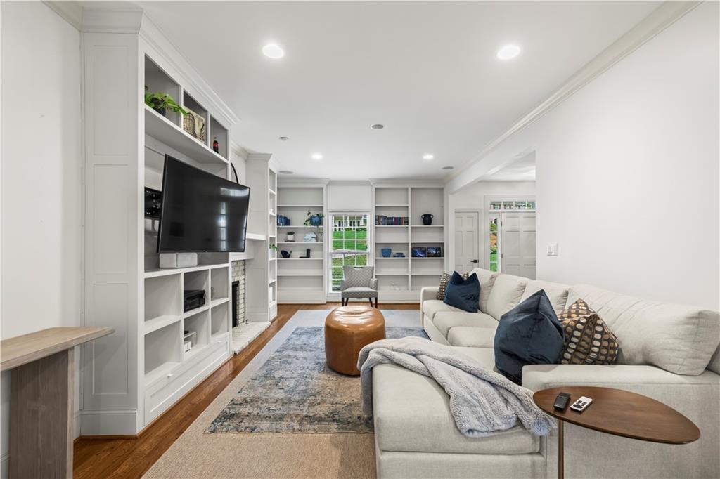 255 Black Water Cove