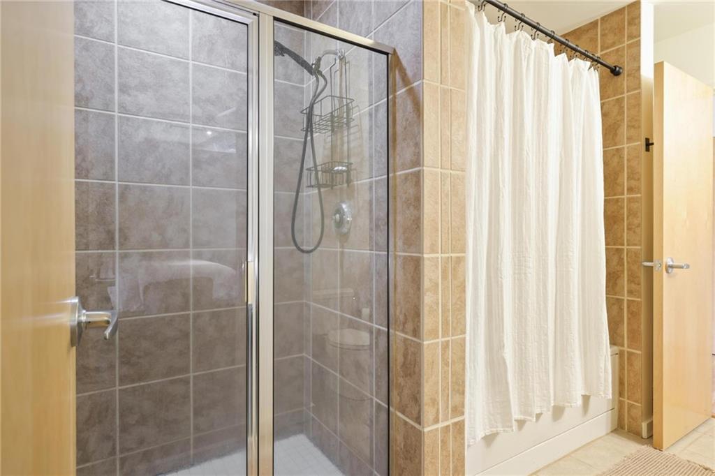 640 Glen Iris Drive NE Unit 403